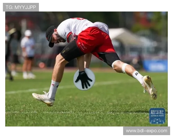 成都飞盘队在比赛中创下新高经验排名引发热议与关注