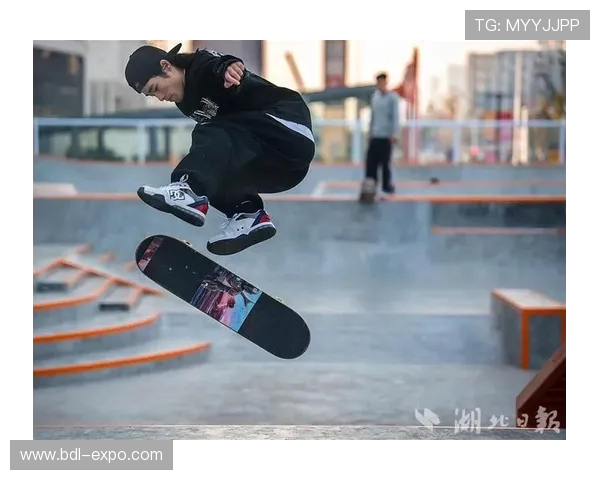 武汉滑板队状态引发热议球迷与教练观点大相径庭 武汉滑板队状态引发热议球迷与教练观点大相径庭