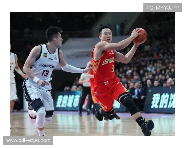 深圳篮球队心理素质提升之路:从挑战到突破的热议与反思 深圳篮球队心理素质提升之路:从挑战到突破的热议与反思