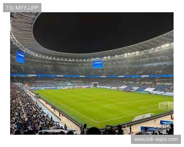 深圳足球队近期表现对比分析及未来发展趋势探讨