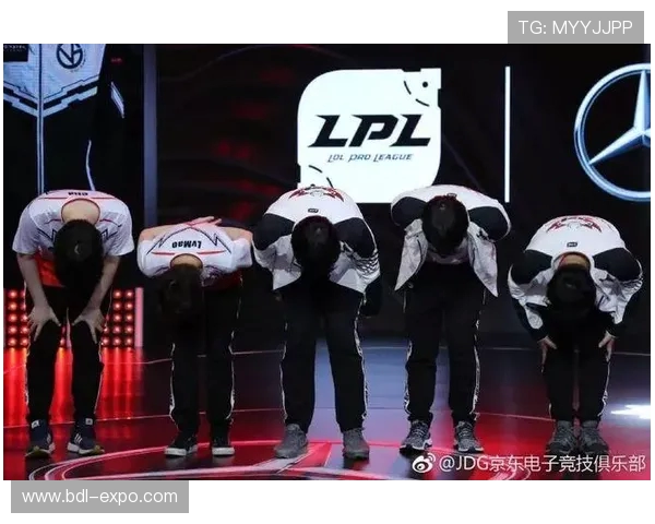 英雄联盟团队协作排行榜揭晓FPX荣登第七名展现强大实力