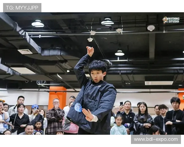 西安街舞队与杭州街舞队赛后分析力量对决的精彩瞬间与战术较量