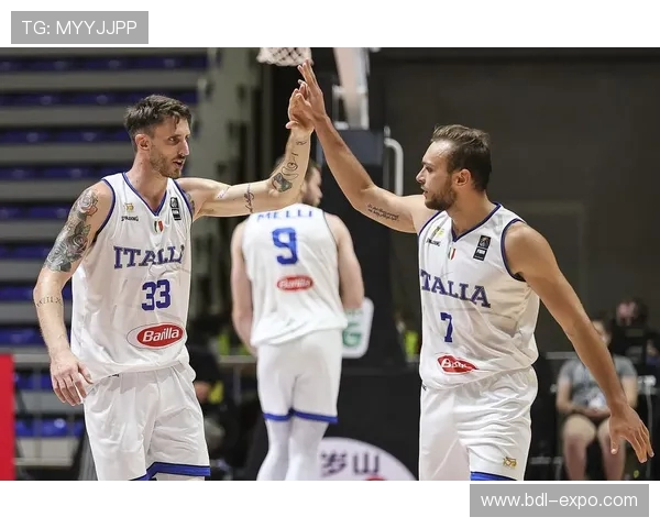 2004年美国男篮对阵立陶宛的经典对决回顾与分析