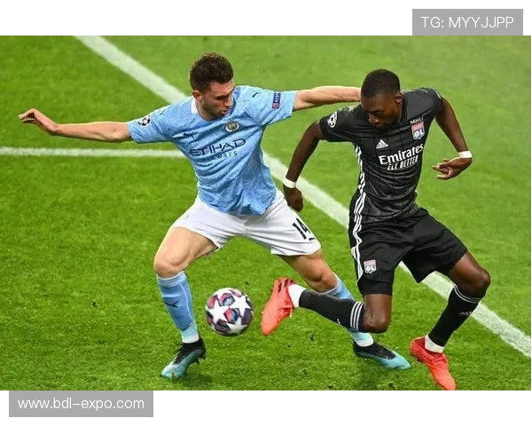 2013年欧冠经典对决皇马与曼联的巅峰之战回顾与分析 2013年欧冠经典对决皇马与曼联的巅峰之战回顾与分析