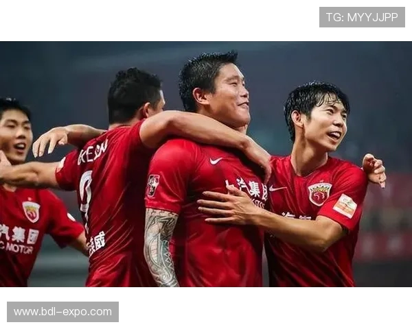 2020年国安与上港激战回顾:一场精彩对决的背后故事与战术分析 2020年国安与上港激战回顾:一场精彩对决的背后故事与战术分析