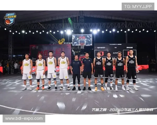 新疆与山东的激烈对决2月26日篮球赛精彩回顾与分析 新疆与山东的激烈对决2月26日篮球赛精彩回顾与分析