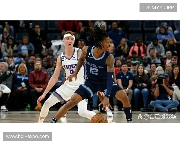 火箭队与灰熊队精彩对决全场集锦回顾与精彩瞬间分析