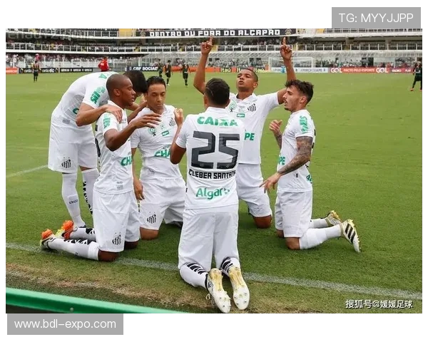 科林蒂与圣保罗对决回顾及战术分析探讨