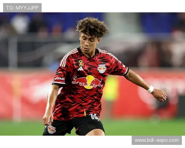 纽约红牛与迈阿密国际激战正酣比分悬念引人关注